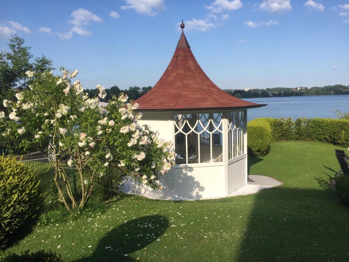 Ferienzimmer Am See Ratzeburg Bagian luar foto