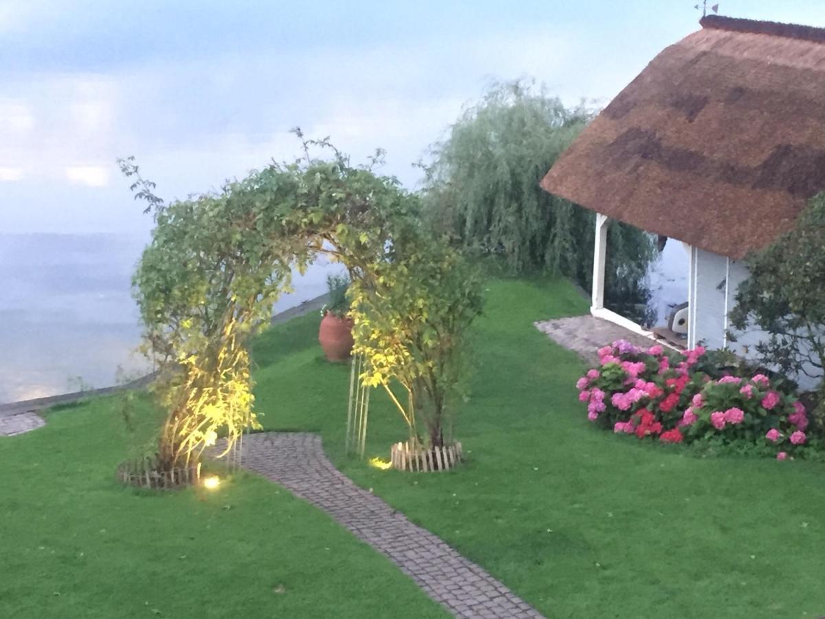 Ferienzimmer Am See Ratzeburg Bagian luar foto